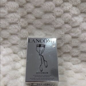 Lancome Le Curler-Authentic-NIB
